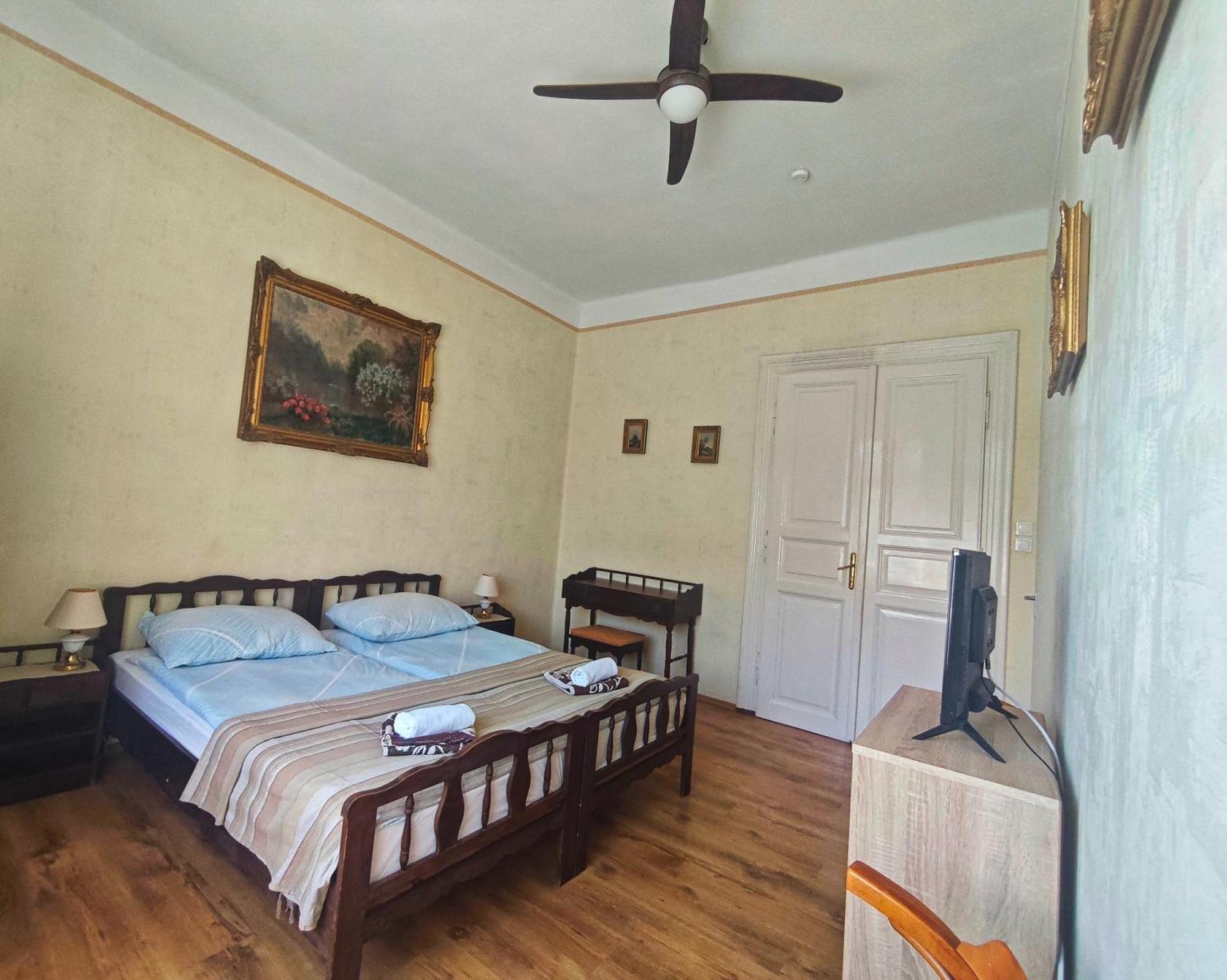 Hotel Illes Vendeghaz Keszthely Exteriér fotografie