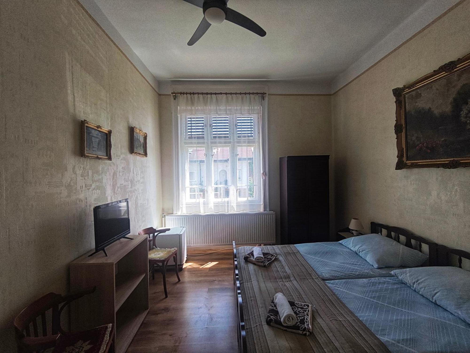 Hotel Illes Vendeghaz Keszthely Exteriér fotografie