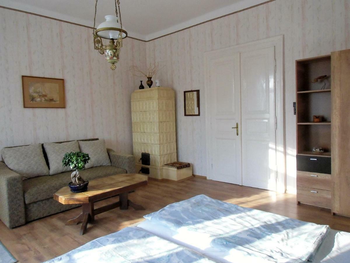 Hotel Illes Vendeghaz Keszthely Exteriér fotografie