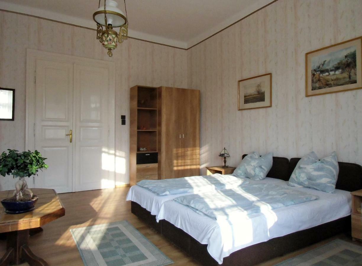 Hotel Illes Vendeghaz Keszthely Exteriér fotografie
